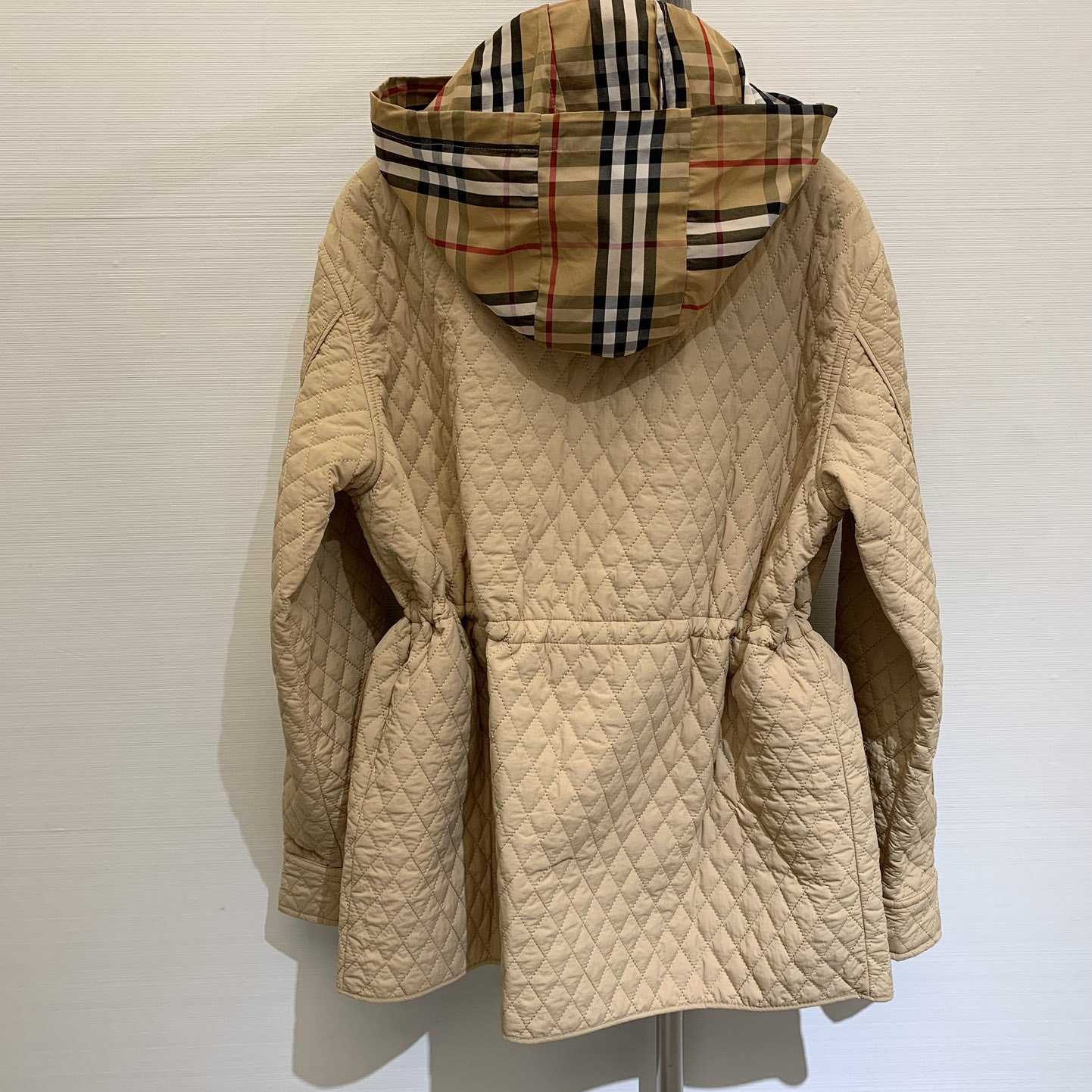 Burberry Check Hood Quilted Nylon Jacket - everydesigner