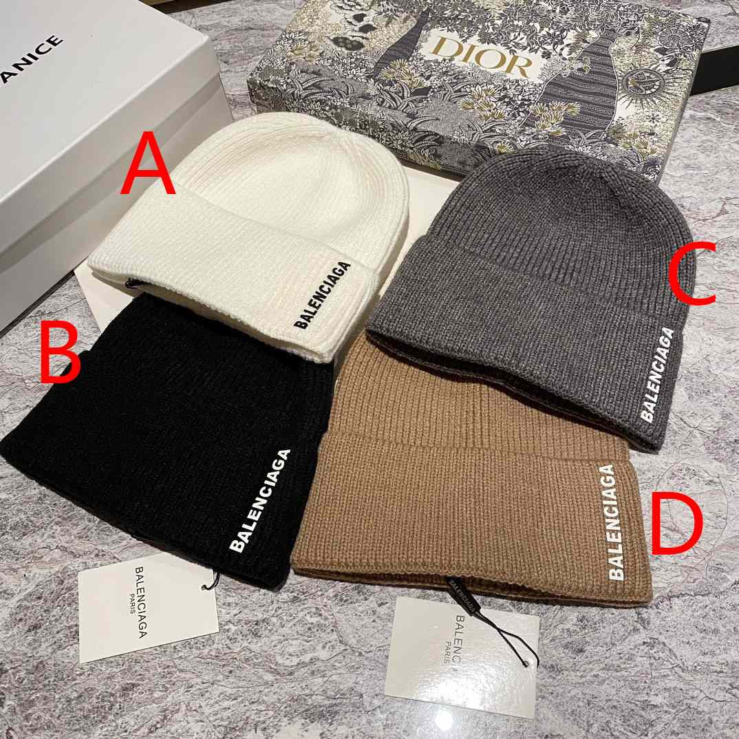 Balenciag Beanie  - everydesigner