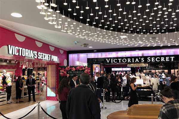 Victoria's Secret Opens Its First French Flagship - everydesigner